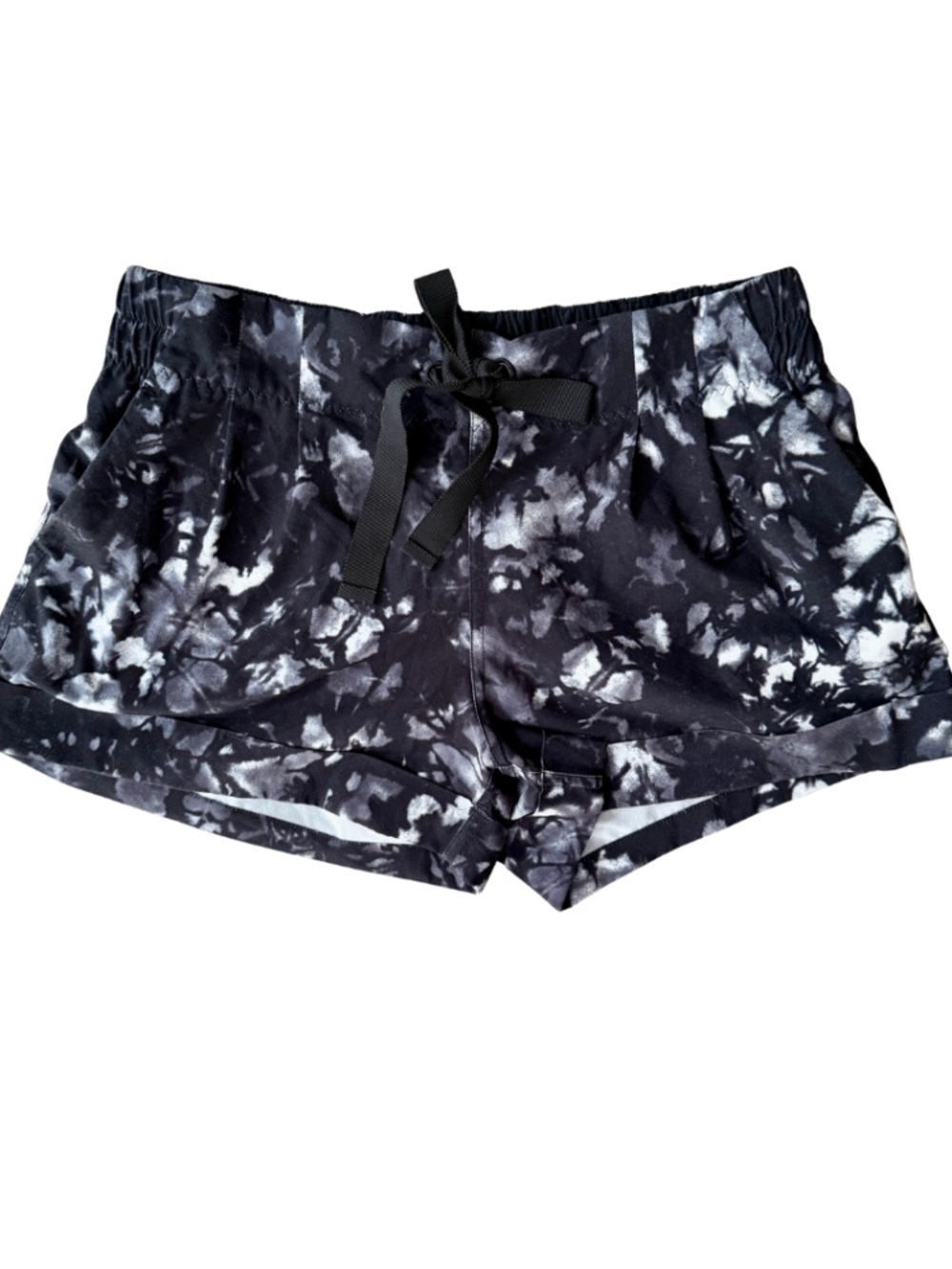 Lululemon Sz 8 Spring Break Away Short II Dusk Dye Drawstring White Black